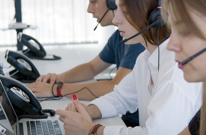 5 technologische trends die in 2024 een hoofdrol zullen spelen in zakelijke communicatie