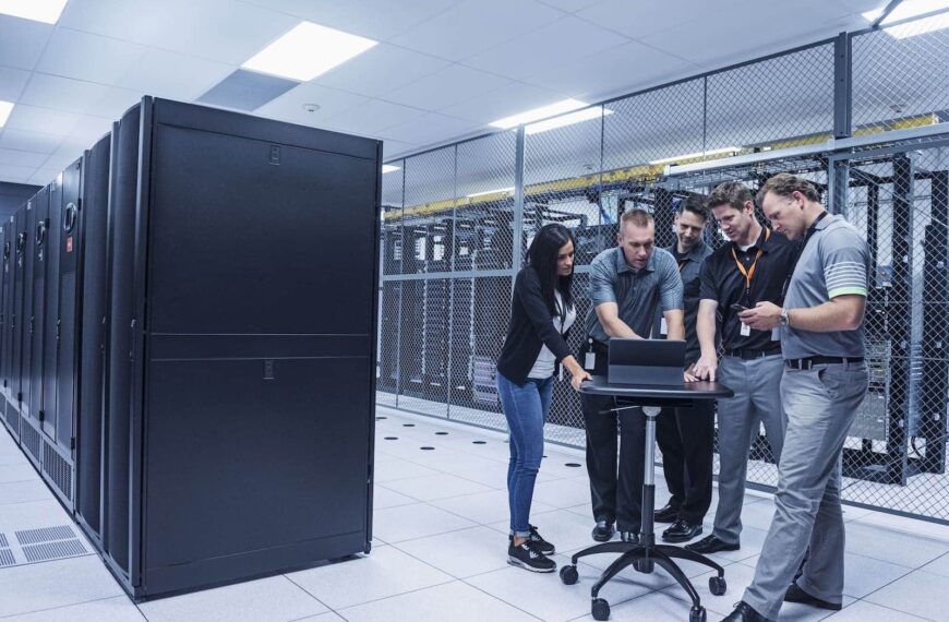 Aanbevelingen om de toenemende zorgen over het tekort aan talent in datacenters in Spanje aan te pakken