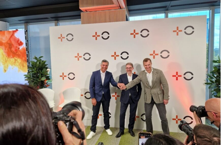 En holandÃ©s, puedes traducir “MASORANGE: Nacimiento de un gigante de telecomunicaciones en EspaÃ±a” a: “MASORANGE: Geboorte van een telecommunicatiegigant in Spanje”