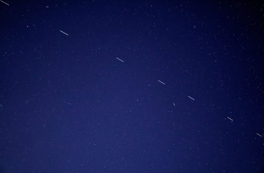 Kijk naar de hemel: Hoe je Starlink-satellieten kunt volgen vanuit Spanje