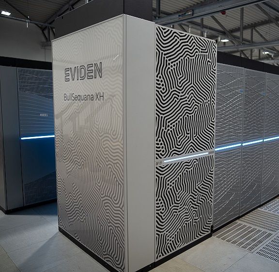 De Europese exascale supercomputer JUPITER behaalt de eerste plaats op de Green500-lijst.