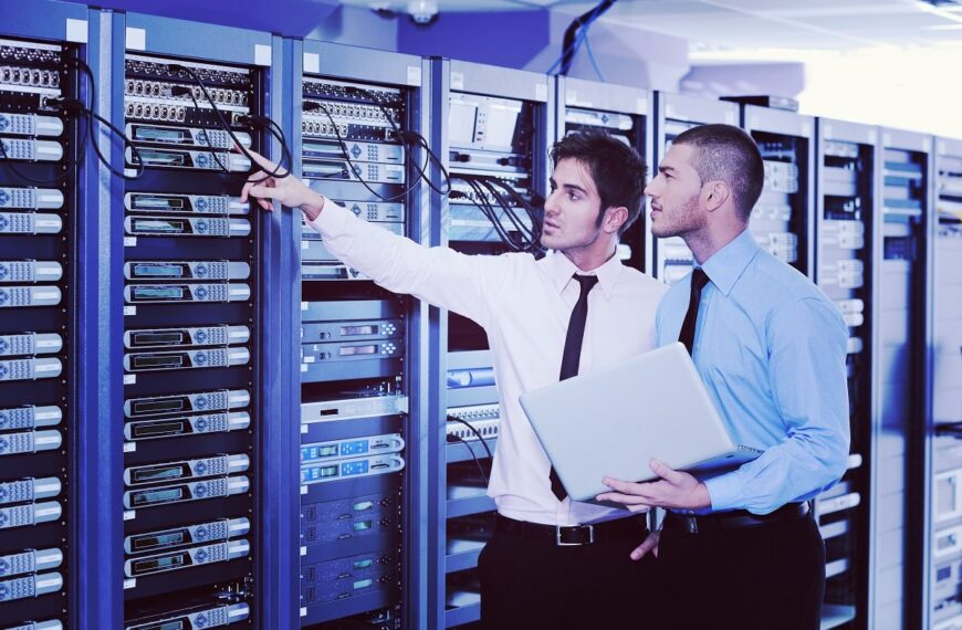 NIS2: Europese Richtlijn voor het versterken van de cybersecurity in kritieke infrastructuren.