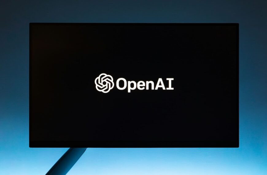 OpenAI breidt zijn datacenters uit voorbij Microsoft: plannen om zijn capaciteit te vergroten met Oracle.
