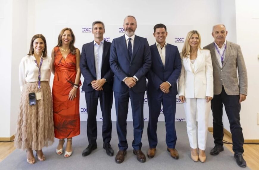 DXC Technology opent een Centrum van Excellentie in Zaragoza om de adoptie van AI en cloud te stimuleren.