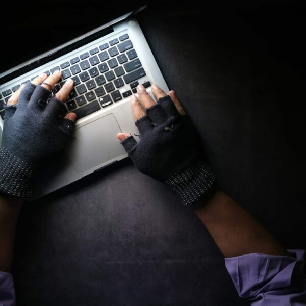 Grootschalige cyberaanval op de CNMC: 240 GB aan gegevens van telefoonlijnabonnees in handen van aanvallers.