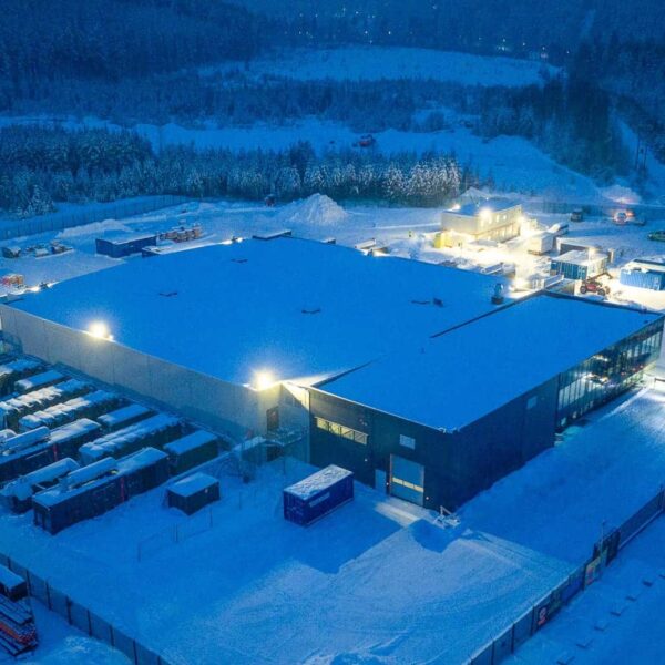 Bain Capital verwerft 80% van AQ Compute om duurzame datacenters in Europa te stimuleren.