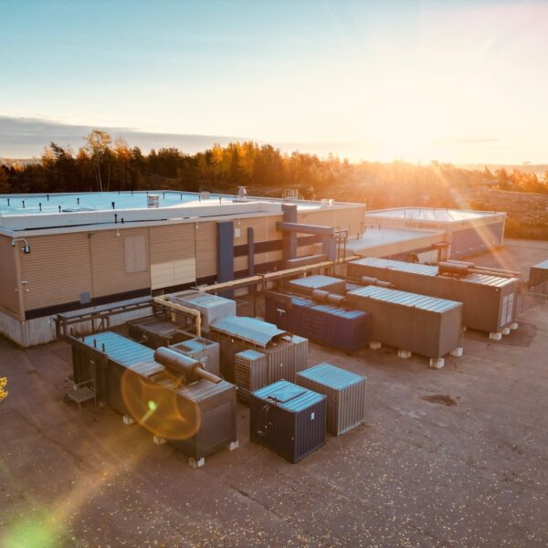 Helsinki verhoogt het gebruik van restwarmte van datacenters om huizen te verwarmen.