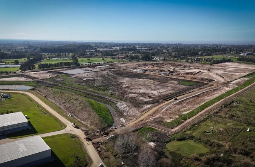 Google zal 850 miljoen dollar investeren in een nieuw datacentrum in Uruguay om de connectiviteit en duurzaamheid in Latijns-Amerika te stimuleren.