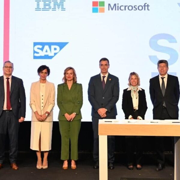 Microsoft en de overheid stimuleren beroepsonderwijs met vier nieuwe sectorale hubs.