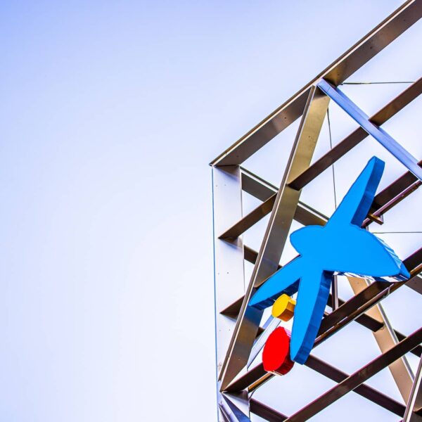 CaixaBank sluit zich aan bij het Europese programma PIQASO om gegevens in het postkwantumtijdperk te beschermen.