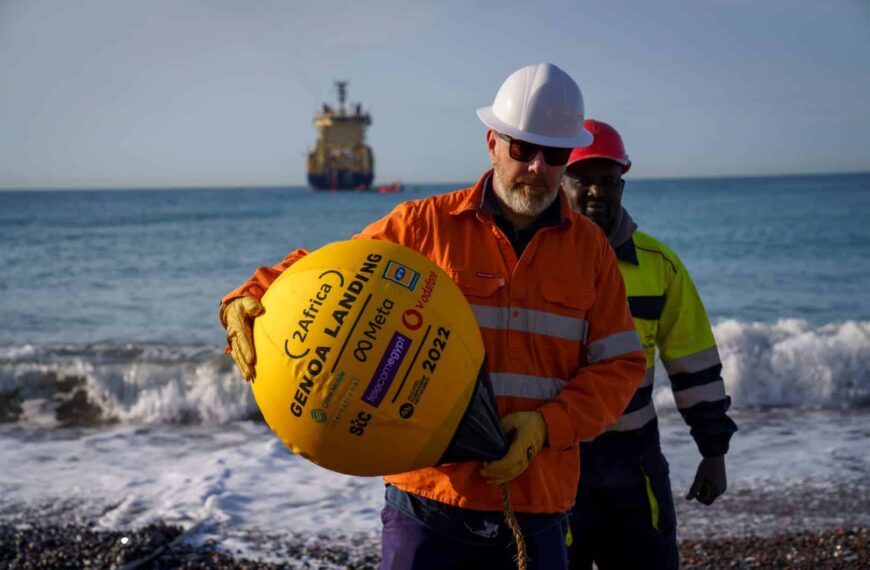 Uitrol van de 2Africa-kabel in het Midden-Oosten: Een Belangrijke Mijlpaal voor Wereldwijde Connectiviteit