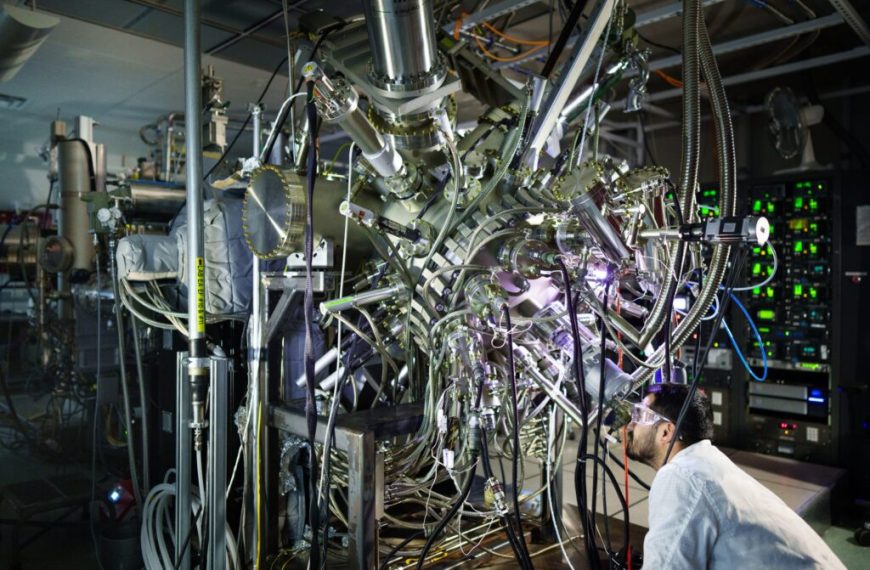 Revolutie in Chipkoeling: Maxwell Labs en Sandia Zet In op Lasertechnologie voor de Toekomst van Computerkoeling