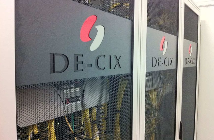 DE-CIX lanceert AI-IX: ’s Werelds eerste interconnectienetwerk voor AI-werkloads