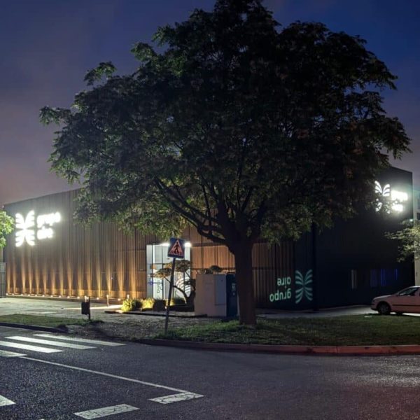 Grupo Aire Herstelt Volledige Operativiteit in Acht Datacentra na Stroomuitval op 28 April