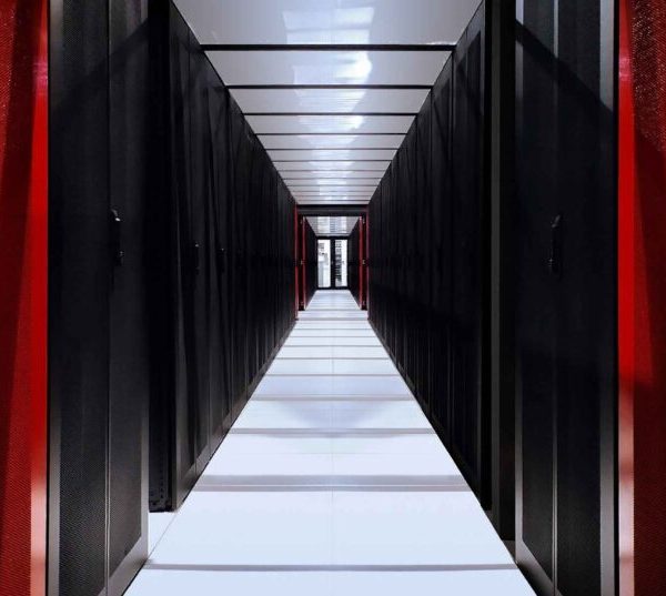 De Uitval van 28 April Test de Digitale Veerkracht: IpCore Waarborgt Operativiteit en Verbinding voor Derden