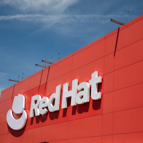 Red Hat Lanceert RHEL voor Bedrijfsontwikkelaars: Ontwikkeling en Productie Gecombineerd op Eén Platform