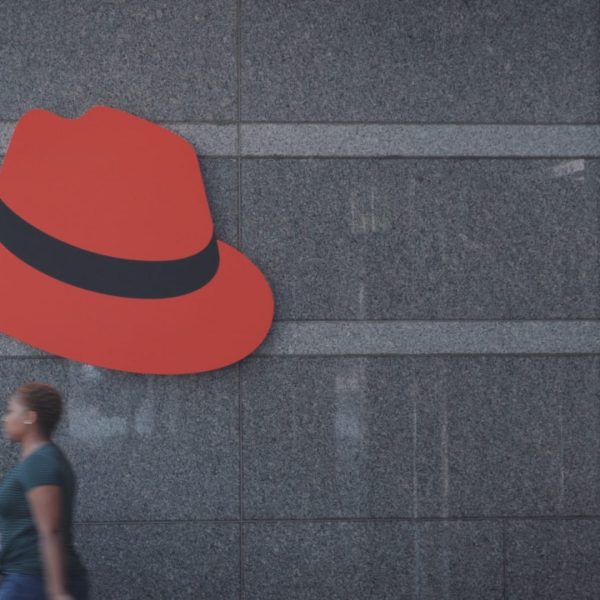 Red Hat Bekroond als Leiderschap in Containerplatforms voor Multi-Cloud Omgevingen in 2025 door Onafhankelijk Onderzoeksbureau