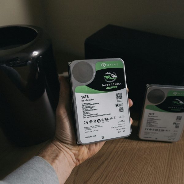 Seagate Investeert in 100 TB Hardeschijven voor de Groei van Kunstmatige Intelligentie