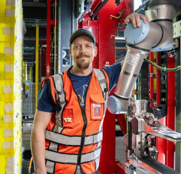 Amazons Vulcan: De Eerste Robot met Tastzin voor Logistieke Centra