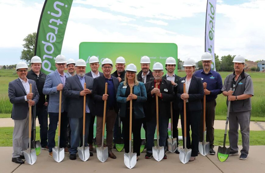 Frederick Omarmt de Toekomst met Open Fiber Optiek van Intrepid Fiber Networks