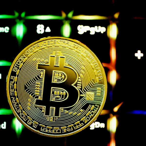 Vernieuwende Huisvesting voor Cryptomining: Een Sleutelstrategie voor Efficiëntie en Duurzame Groei