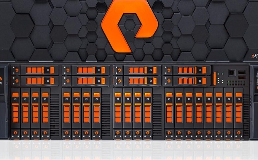 Pure Storage Lanceert Enterprise Data Cloud en Herdefinieert Databeheer in het Tijdperk van Kunstmatige Intelligentie