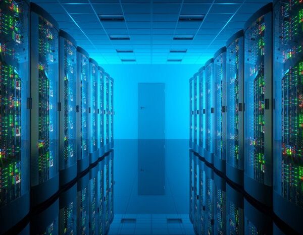 Nuveen en Snowhawk Investeren in Spanje: Macrodatacentrum in Alcobendas van Tot 300 Miljoen Euro