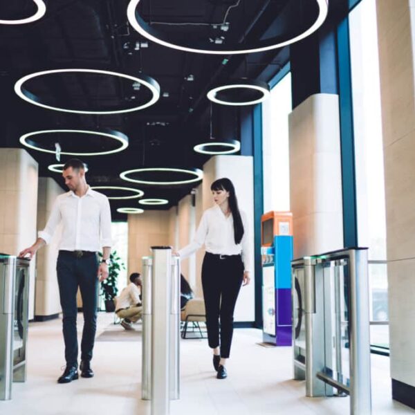 Hybride Toegangsbewaking: Genetec’s Strijd voor Modernisering van Bedrijfseveiligheid