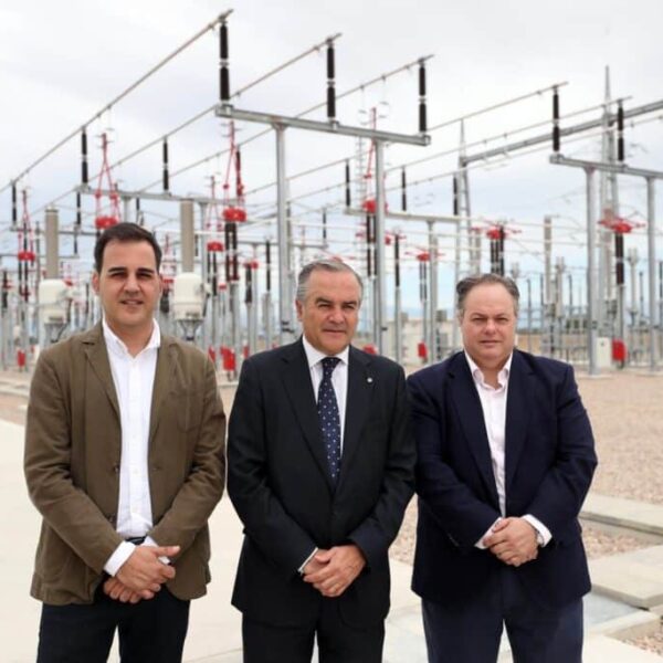 Meta Versnelt de Digitale Toekomst van Europa vanuit Talavera: Een Blik op hun Macrodatacenter in Torrehierro