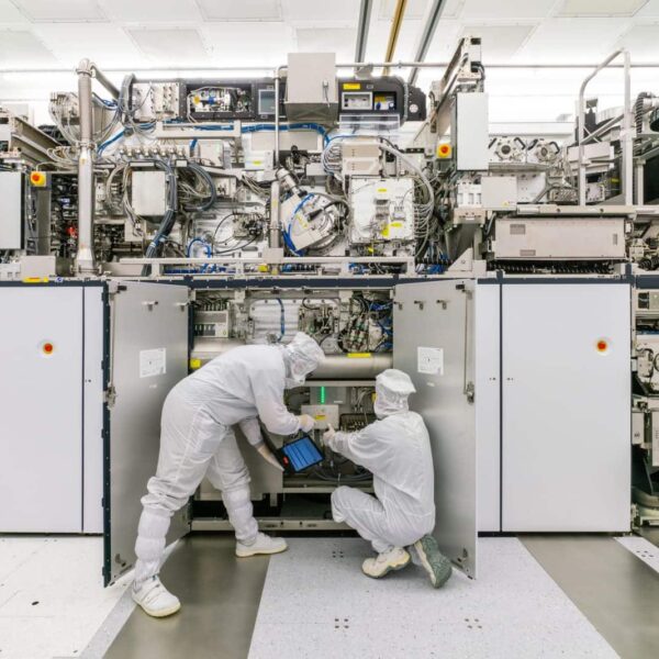 Verenigde Staten en Europese Unie Bereiken Tarievengarantie voor Halfgeleiderapparatuur: ASML, Intel en TSMC Verwelkomen de Beslissing