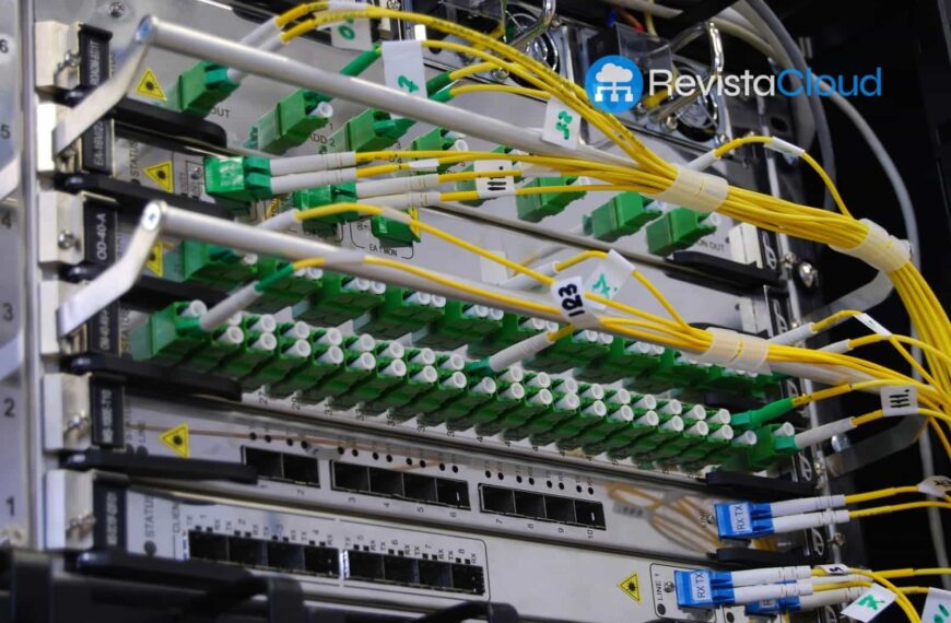 Ethernet versus InfiniBand: de Strijd om de Toekomst van Prestatie in AI-Netwerken en Supercomputing