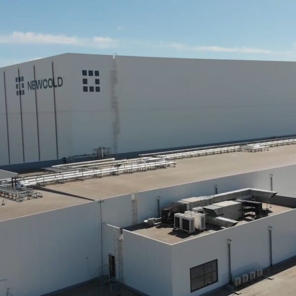 NewCold Verdubbelt Koelcapaciteit in Corby met de Hulp van Star Refrigeration
