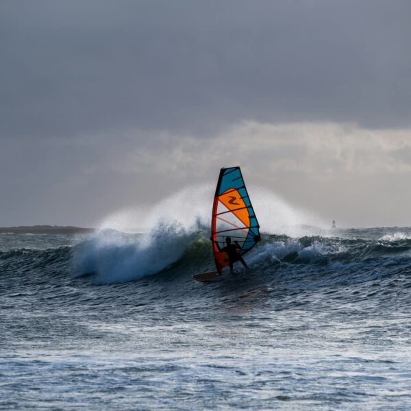 De oorlog om talent in kunstmatige intelligentie escaleert: Cognition verwerft Windsurf na miljoenencontract van CEO bij Google