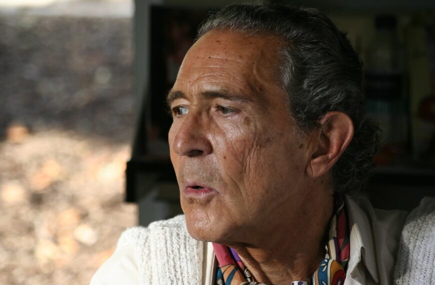 Antonio Gala en de Digitale Profetie: Wanneer Kunstmatige Intelligentie Onze Tijd Vult, Niet Onze Gelukkigheid