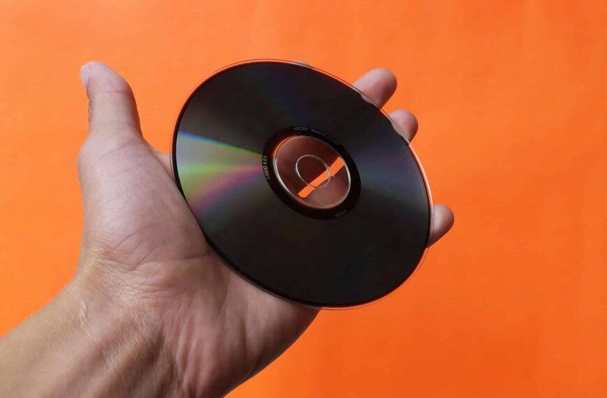 43 Jaar Compact Disc: Geschiedenis, Erfenis en de Technologie Achter de Muziekrevolutie