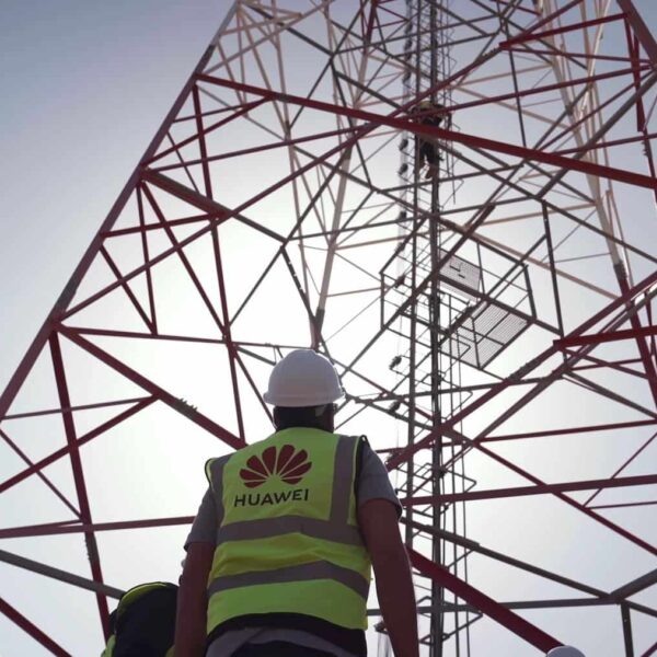 Spanje Bereidt Nieuwe Regel Voor om Telecommunicatie Tegen Stroomuitvallen en Extreme Fenomenen te Beschermen