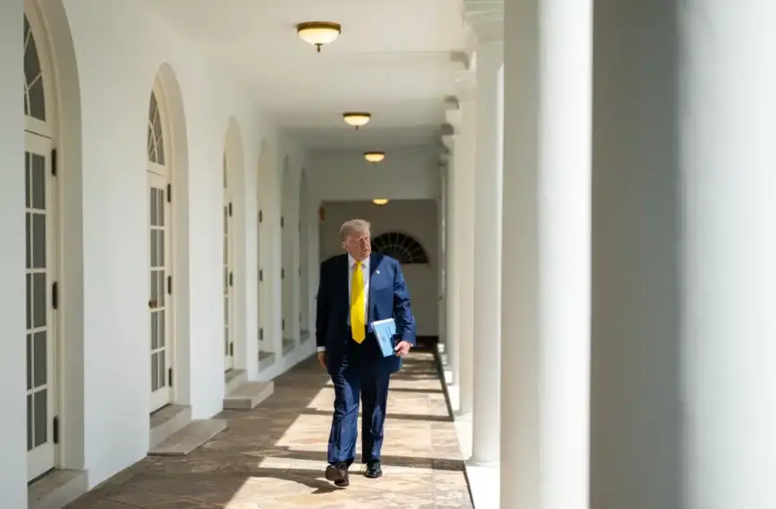 Trump Versterkt de Spanning met China: Beperkingen voor Intel, Samsung en SK Hynix in Azië, maar Uitstel voor Tarieven op Hardware