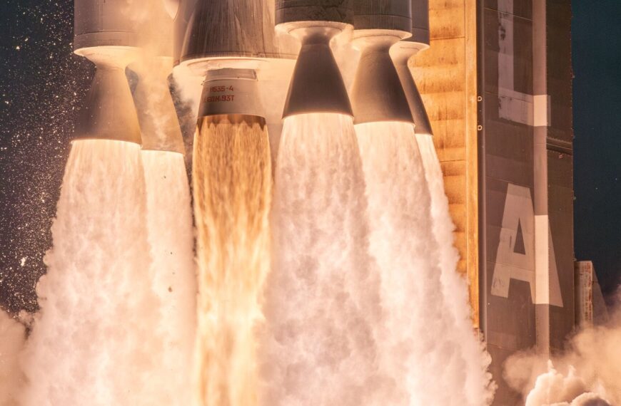 Amazon Versnelt Kuiper: Satellietconstellatie Bereikt Meer Dan 100 Satellieten en Bereidt Vijfde Lancering Voor