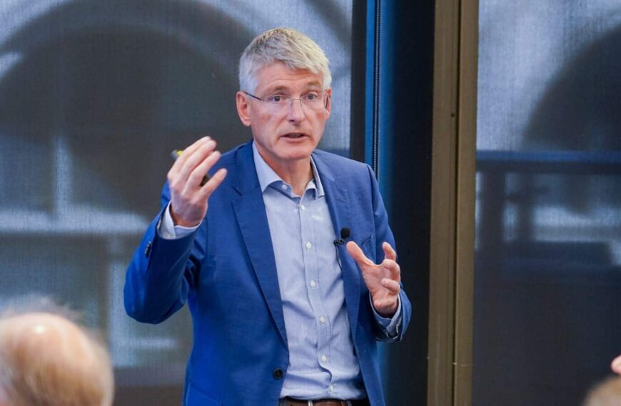 Ericsson Stelt In op Zakelijke Connectiviteit en Agentic AI om de Volgende Digitale Golf te Leiden