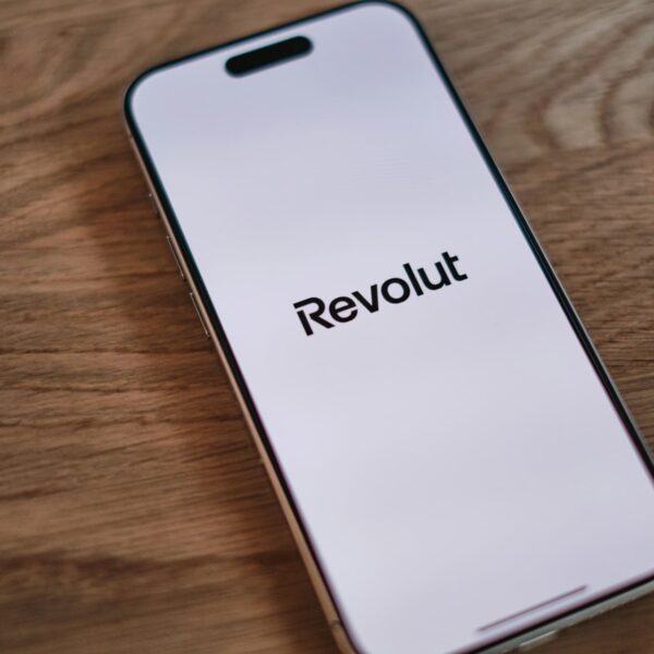 Revolut Versterkt Samenwerking met Google Cloud voor Wereldwijde Groei naar 100 Miljoen Klanten
