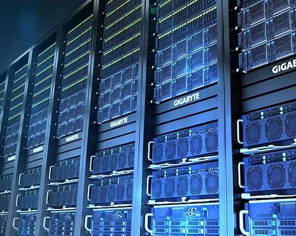 Quantische Chemie leert met IA op Exaschaal: Sunway schaalt neurale netwerken voor ‘echte’ moleculen
