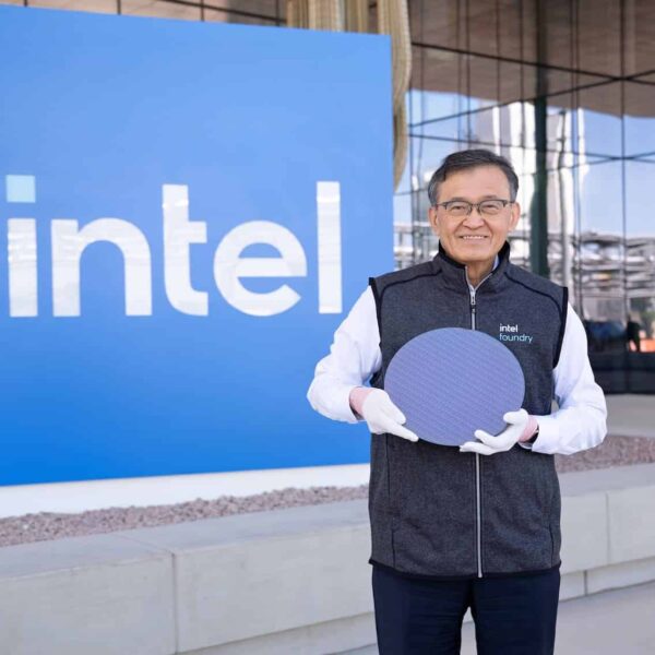 Intel Ontsluit Panther Lake: Eerste AI-PC op 18A, Productie in Arizona Dit Jaar en Xeon 6+ (Clearwater Forest) Voor 2026