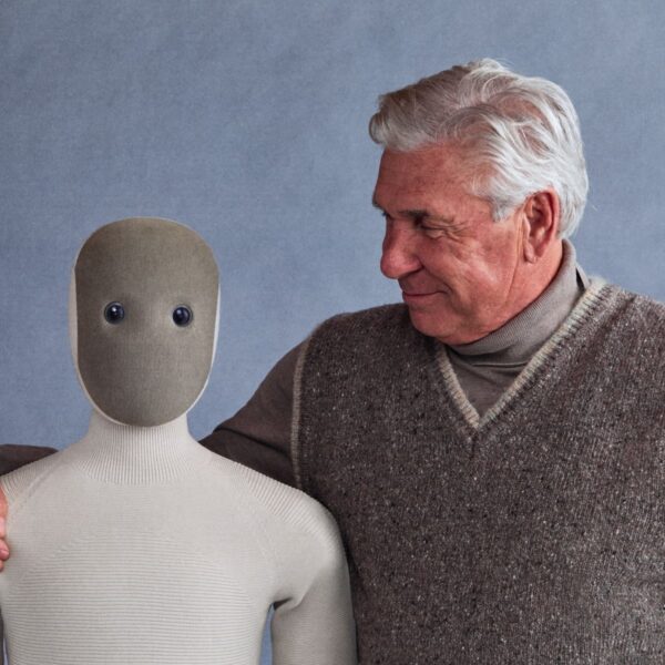 1X Opent Reserveringen voor NEO, de $20.000 Huishoudelijke Android die Taken Overneemt