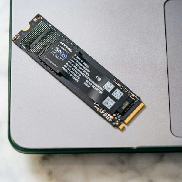 HDD, SSD SATA en NVMe: waarom het type schijf de werkelijke prestaties van een systeem bepaalt