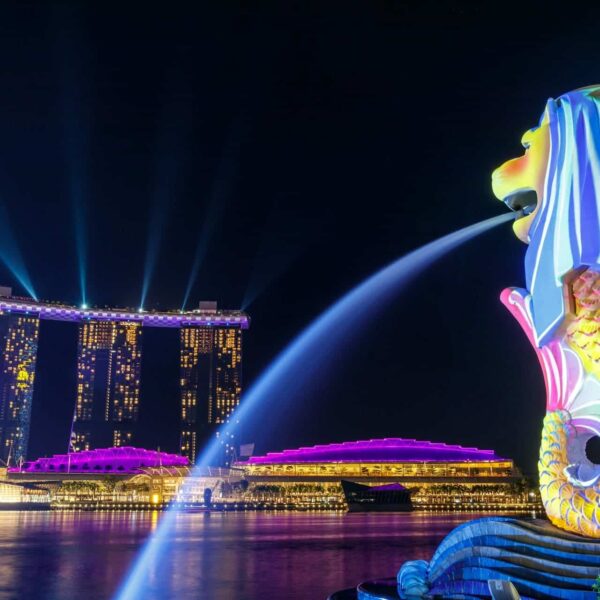 Singapore verdubbelt zijn inzet op het gebied van “soevereiniteit” in Kunstmatige Intelligentie met een publieke investering van S$1.000 miljoen