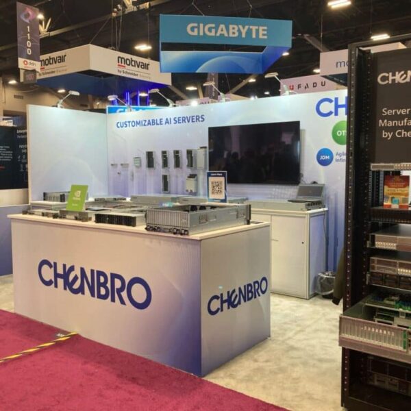 Nvidia GB200 duwt de chassissector richting vloeistofkoeling en “rackniveau”-integratie