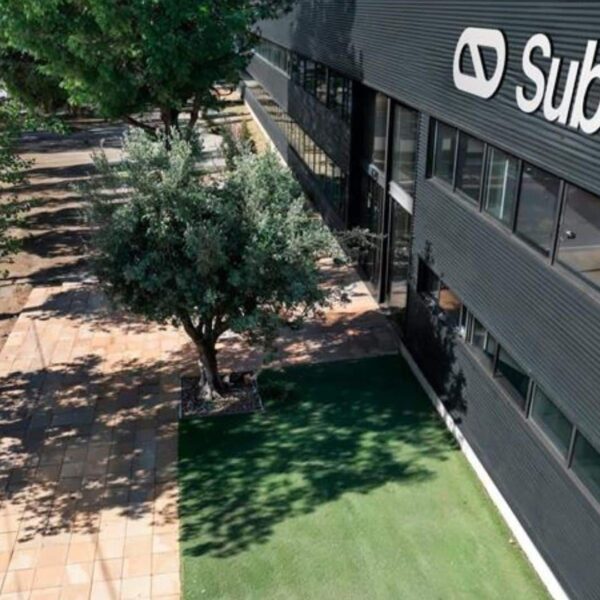 Submer neemt Radian Arc over om een volledige AI-infrastructuur te bieden