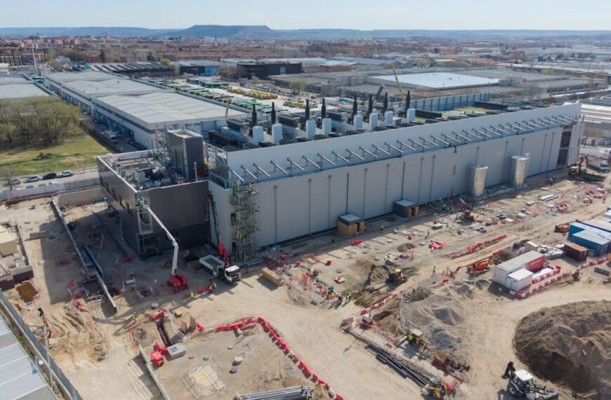 Iron Mountain versnelt in Madrid: MAD-2 wordt in 2026 geleverd met 10 MW en MAD-3 in 2027