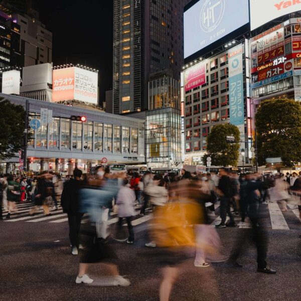 Japan waarschuwt voor een knelpunt in essentiële oplossingen voor chips door de Oorlog van Hormuz