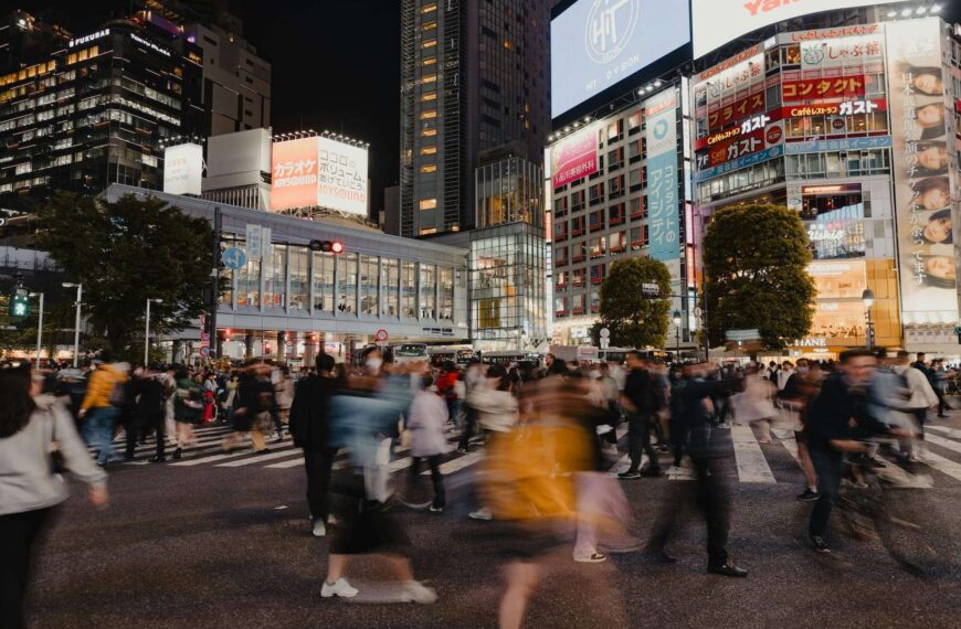 Japan waarschuwt voor een knelpunt in essentiële oplossingen voor chips door de Oorlog van Hormuz